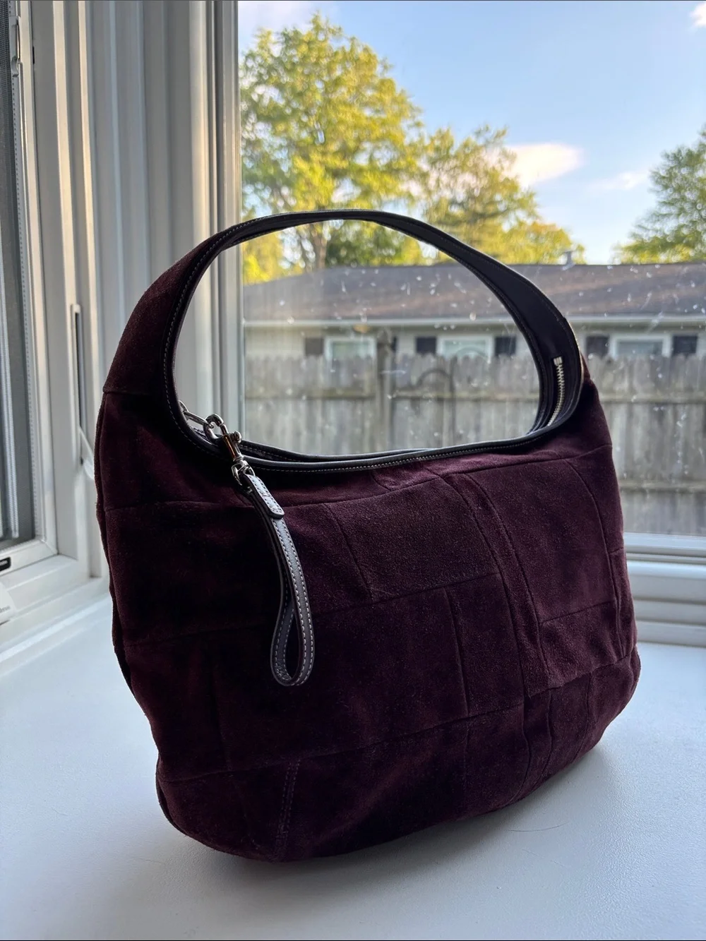 Coach y2k Ergo Hobo in burgundy suede patchwork. - Picture 2 of 10